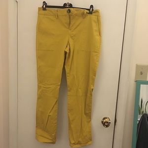 Cabi Pants Zipper Front w/Button Two Pockets In The Back Size 10 New/Never Worn